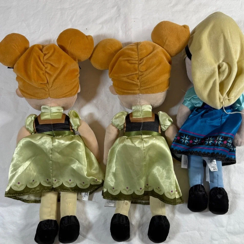 Disney Elsa & Anna plush dolls